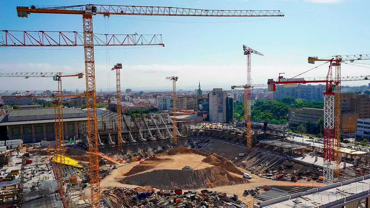 如何获取免费门票，参观La Seo地下墓室、新罗马雷达球场等惊艳地点