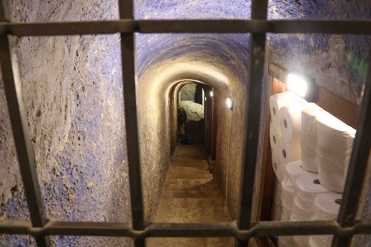 隐藏在萨拉戈萨历史城区地下的拱顶大酒窖