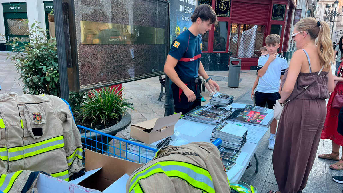 最受期待的日历来了：萨拉戈萨消防员展现公益一面