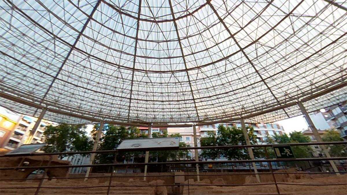 萨拉戈萨旅游景点严防鸽患：将这样清除鸟巢