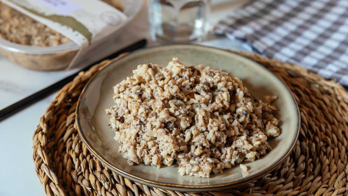 格劳斯这家餐馆把阿拉贡祖母的食谱送到家：从奇雷塔烩饭到奇利恩德龙鸡肉