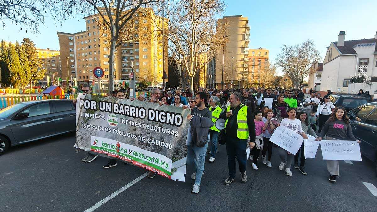 拉霍塔区和加泰罗尼亚大道居民本周日举行示威，要求拥有有尊严的社区