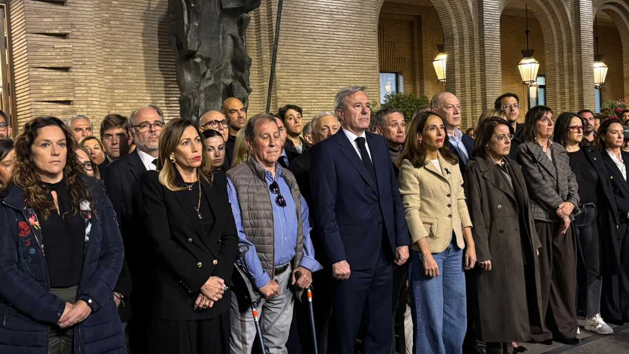 萨拉戈萨为托莱多火车事故遇难者举行默哀
